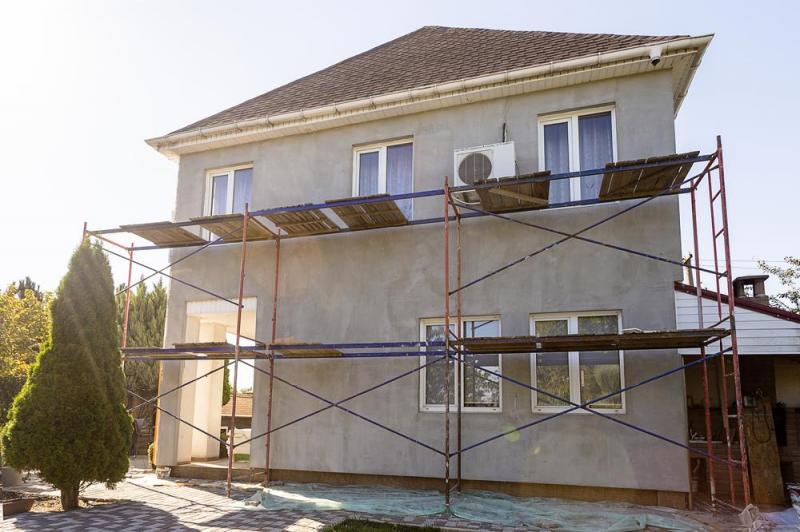 Quelle pr&eacute;paration du support privil&eacute;gier avant une peinture de fa&ccedil;ade &agrave; Sarreguemines ?